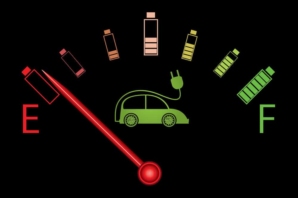 Voiture électrique : est-il risqué de charger la batterie à 100 % ?